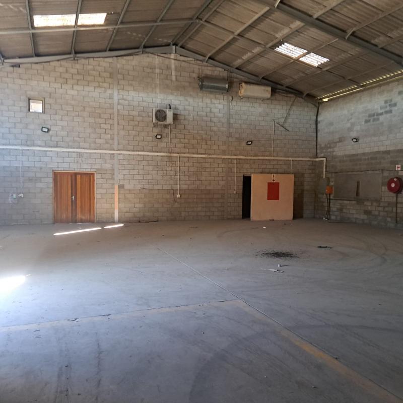 To Let commercial Property for Rent in Markman Industrial Eastern Cape